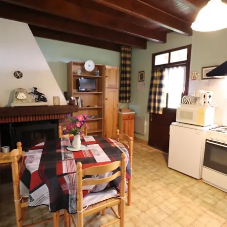 Charmante Maison Avec Piscine Privee, Jardin Et Cheminee Dans Un Cadre Paisible A - Fr-1-742-62 בית נופש Maurs