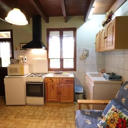 Charmante Maison Avec Piscine Privee, Jardin Et Cheminee Dans Un Cadre Paisible A - Fr-1-742-62 * Maurs