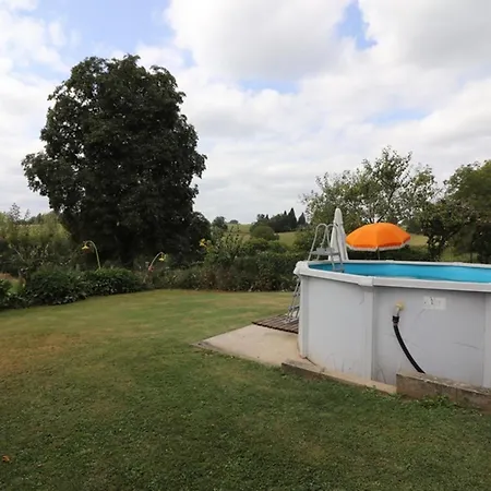Charmante Maison Avec Piscine Privee, Jardin Et Cheminee Dans Un Cadre Paisible A - Fr-1-742-62 בית נופש Maurs