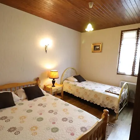בית נופש Charmante Maison Avec Piscine Privee, Jardin Et Cheminee Dans Un Cadre Paisible A - Fr-1-742-62 Maurs